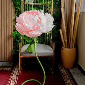 Peonia gigante in piedi, fiore di carta gigante, decorazione per baby shower, sfondo per matrimonio, decorazione per vetrina