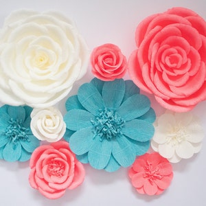 Set di fiori di carta crespa: decorazioni per la cameretta dei bambini color corallo, avorio e turchese