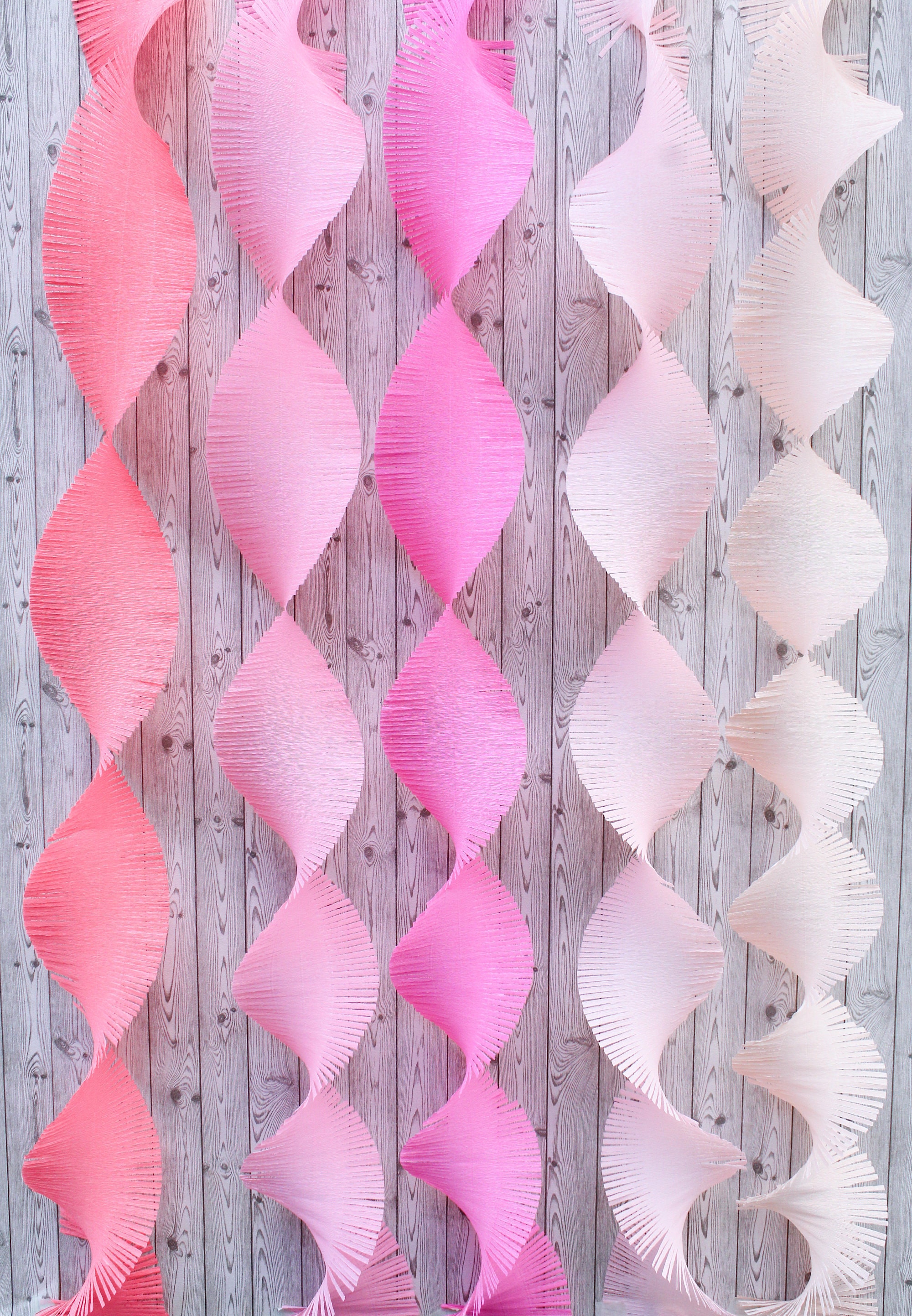 Pink Crepe Paper Streamers (x 5)