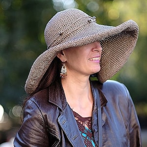 Straw hat women Sun hat womens Wide brimmed straw hat Panama hat women Brim straw hat