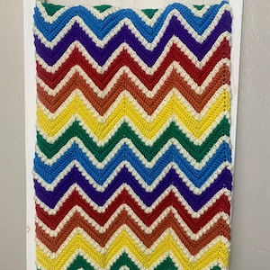 CROCHET PATTERN Rainbow Chevron Blanket (digital)