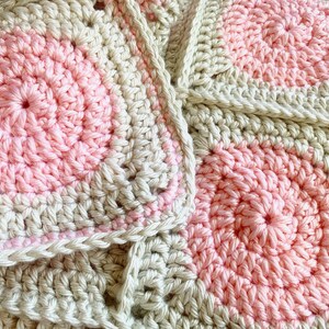 CROCHET PATTERN Bubble Yum Granny Square Blanket (digital)