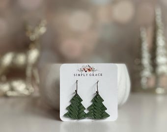 Whimsical Christmas tree with star stud earrings - Etsy 日本