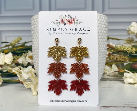 感謝祭のイヤリング 木製秋のメープルリーフダングルイヤリング 七面鳥パンプキン ドロップイヤリング 軽量 レディース ガールズ 秋のジュエリーアクセサリー Skyfun 2024 秋 感謝祭 イヤリング 女性用 ステートメント 七面鳥