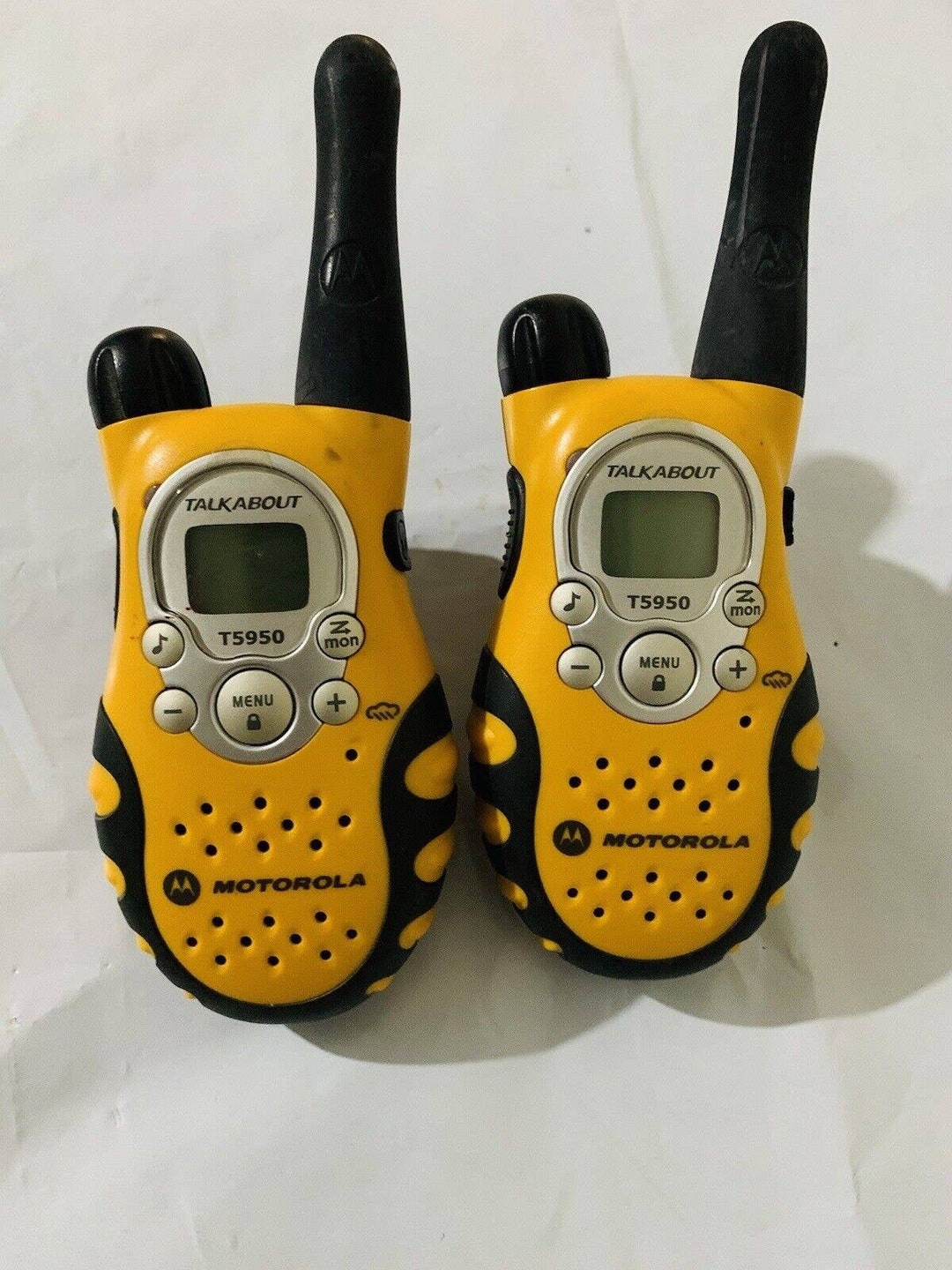 2 Motorola Talkabout Walkie Talkie Model T5950 Two Way Radios Etsy
