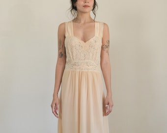 1930s pale peach slip dress - 30s 40s vintage peach rayon lace bias cut nightgown chemise long slip dress (small)