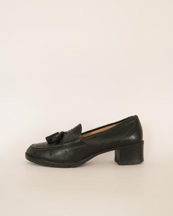 1990's cole haan leather tassel loafers⁠ Vintage Cole Haan Leather Loafers – 90s Black Lug Sole Tassel Trim
