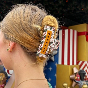 Do As Dreamers Do Christmas Holly Claw Clip