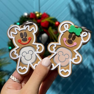 Gingerbread Mouse Magic Band Buddy Plus - Disney MagicBand+ Plus Puck Holder Icon Keeper