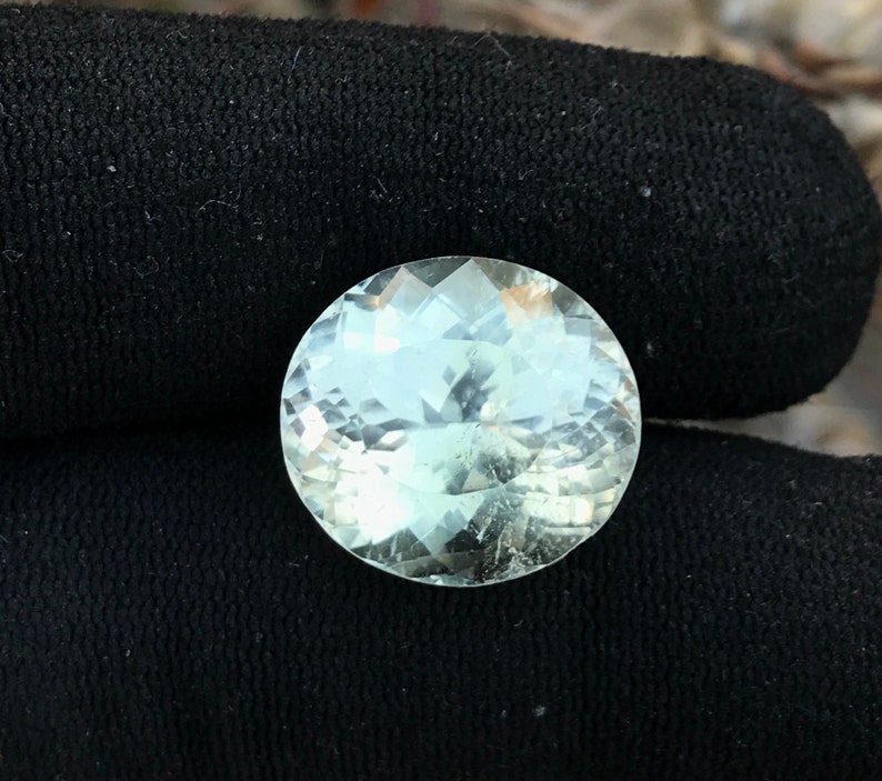 22.50 carat kunzite faceted