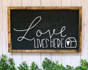 Love lives here sign, Wood sign, canvas wood sign, Small wood sign, Gallery wall sign, Gallery wall, Welcome sign, Housewarming gift, Sign