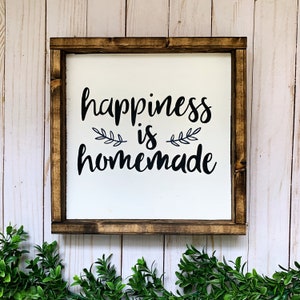 Geluk is zelfgemaakt bord, bord woondecoratie, geluk is zelfgemaakt, muurdecoratie woonkamer, handgemaakt houten bord, ingelijst bord, keukendecor