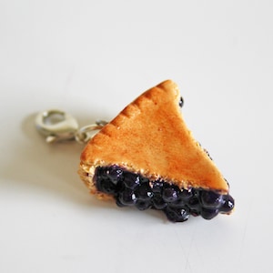 Blueberry Pie Charm, Polymer Clay Charm, Food Charm, Food Jewelry, Foodie Gifts, Dessert Jewelry, Gifts for Her, Blueberry Pie, Blueberry