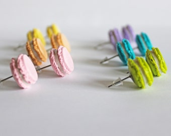 Pastel Rainbow Macaron Stud Earrings, Polymer Clay Earrings, Food Earrings, Food Jewelry, Miniature Macaron, Macaron Charm, Food Studs