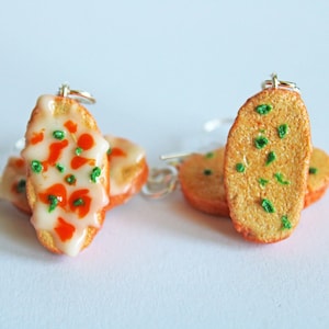 Garlic Bread Earrings, Polymer Clay Earrings, Garlic Bread Charm, Kawaii Jewelry, Food Jewelry, Food Earrings, Garlic Toast Earrings