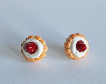 Strawberry Tartlette Stud Earrings, Polymer Clay Earrings, Dessert Earrings, Miniature Food, Tart Stud Earrings, Strawberry Fruit Tartlette