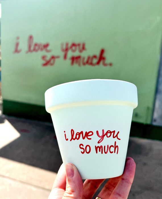 i love you so much Pot | Austin I love you so much wall | i love you so much | Austin souvenir | love you so much | Austin mural |