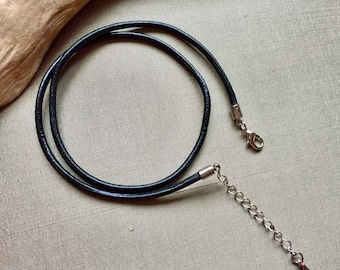 3 mm Lederband Halsband, schwarzes geflochtenes Leder, natürliche Lederband, verstellbare Lederband Halskette, Halskette für Anhänger, kundenspezifische Größe.
