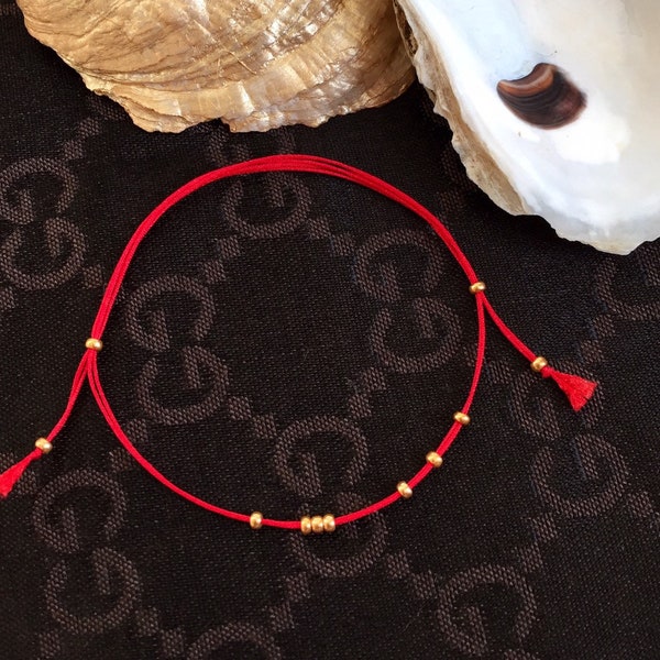 Pulsera de cordón rojo delicado de buena suerte, energía positiva, pulsera de hilo rojo con cuentas de oro de 14k, pulsera de protección, hilo rojo, pulsera de año nuevo.