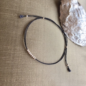 Amuleto preto, Pulseira de cordão vermelho pequena de boa sorte, Cordão vermelho de prata esterlina, Pulseira de cordão preto, Pulseira de proteção, Pulseira de cordão vermelho