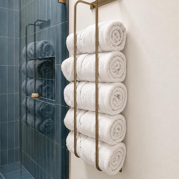 Toallero de acero para pared, soporte para toallas enrollables, almacenamiento para baño, perchero para mantas, decoración rústica, hecho a mano en EE. UU. - The Tyler