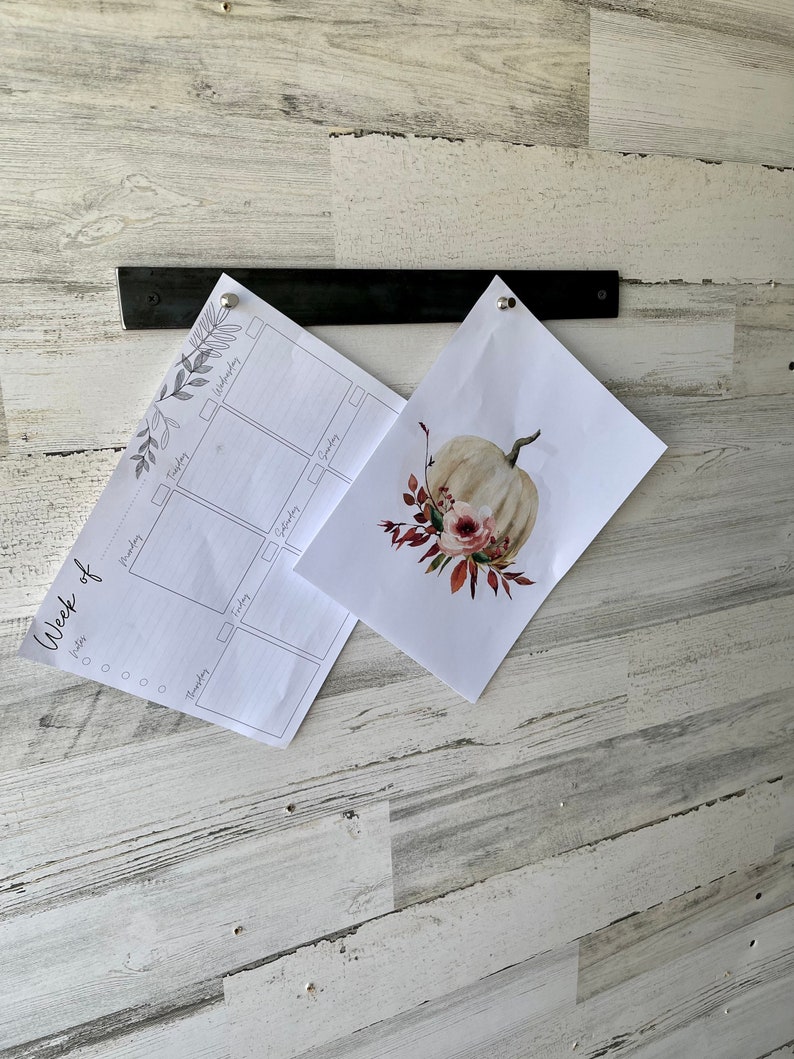 Wall Mounted Metal Strip For Hanging Art