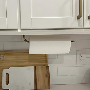 Handmade Steel Under-Cabinet Paper Towel Holder – Wall-Mounted Kitchen Fixture