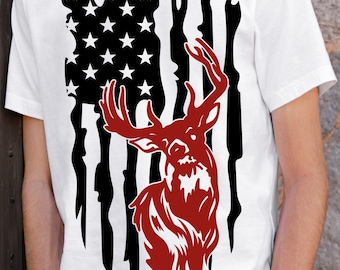 SVG de ciervo con bandera estadounidense desgastada / Diseño de bandera de EE. UU. para caza / Archivo Cricut para camiseta de cazador / PNG patriótico