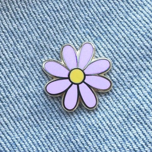 purple pins,lavender enamel pin,daisy enamel pin,purple daisy,floral enamel pin,floral enamel brooch,flower enamel pin,flower pins for dress