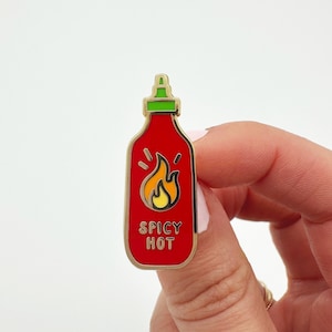 hot sauce pin,hot sauce enamel pin,sriracha pin,spicy pin,spice pin,sriracha gift,food pin,food enamel pin,asian food pin,hard enamel pin
