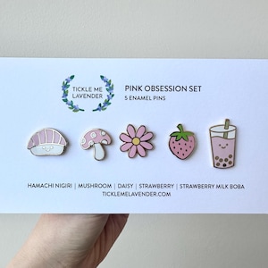 pink pins sets,cute pink pin,pink enamel pin,cute pin set,pastel pin badge,i love pink,pink daisy pin for badge,strawberry pin badge,pink