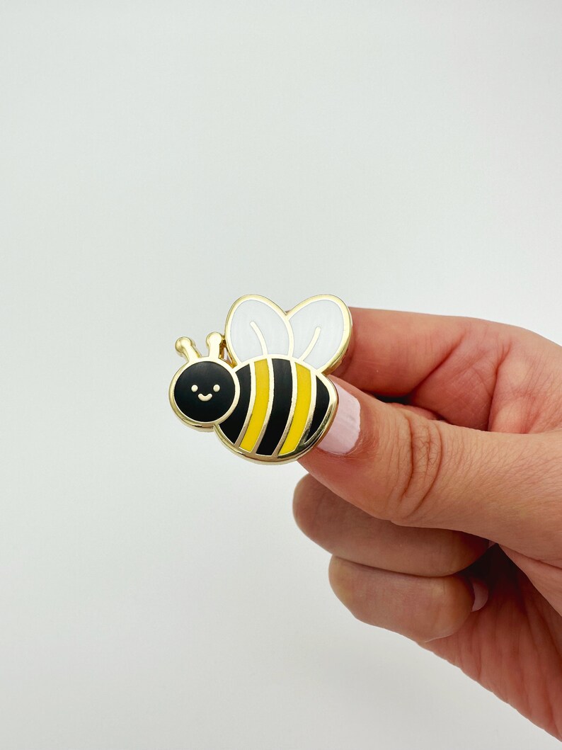 Bee Pin Brooch,bee Pin for Jackets,bumble Bee Pin,bee Enamel Pin,cute ...