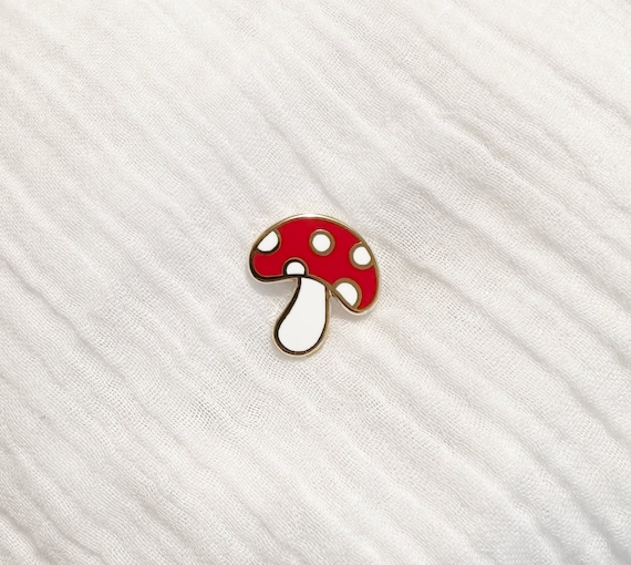 mushroom pin,mushroom pin set,cute mushroom pin,kawaii enamel pin,red pins,pretty enamel pins,forest mushroom,fungi art,cute enamel pins,pin