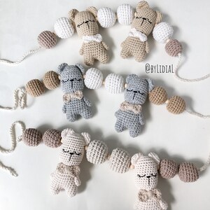 かぎ針編みのクマのウサギのカーシートのおもちゃ ベビーシャワーのギフトアイデア ベビーギフト 新生児ギフト