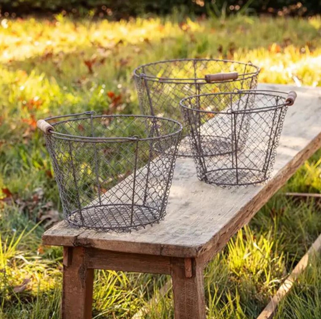 Vintage Bushel Wire Basket Set of 3 - Etsy