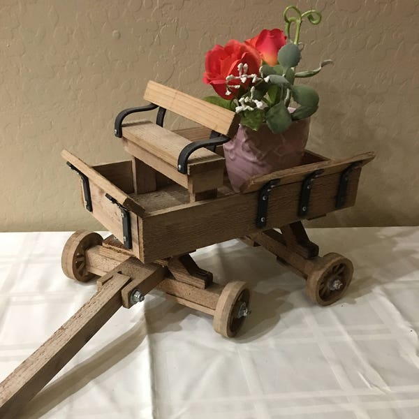 Buckboard, Wagon planter, Buckboard wagon planters, Flowers, Plants, Wood, Handmade, Pioneers, Gift