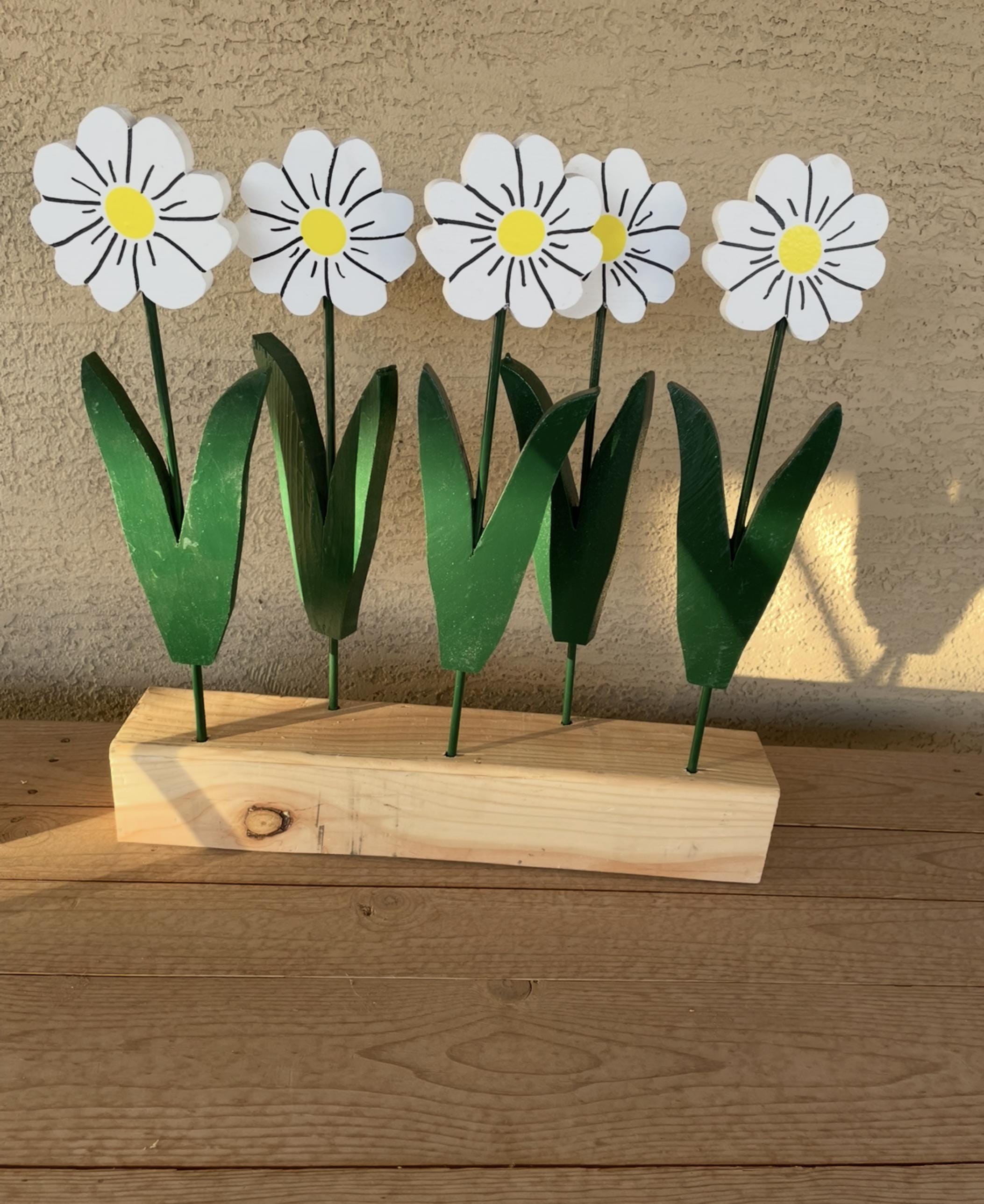 Handcrafted Wood Tulip Set, Colorful Home Decor, 5 Piece and Daisy