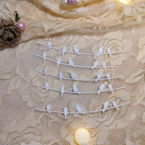 Uccelli su un filo ritagliato per scrapbooking, diario spazzatura, album, biglietti di auguri. Set di 5 ritagli