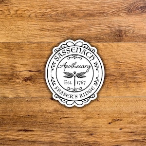 Sassenach Apotheker Outlander Aufkleber, Outlander Fan Geschenk, Vinyl Aufkleber, Sassenach Geschenk, Journal Aufkleber, Lallybroch, Frasers Ridge