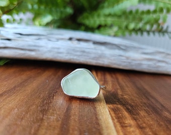 Adjustable Light Green Seaglass Statement Ring with plain band, Sterling Silver .925, beach glass ring, minimalist silver ring, beach gift