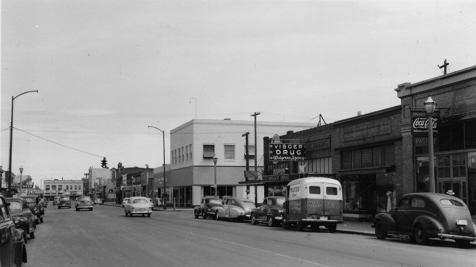 Downtown Kennewick Looking East 1949. Etsy