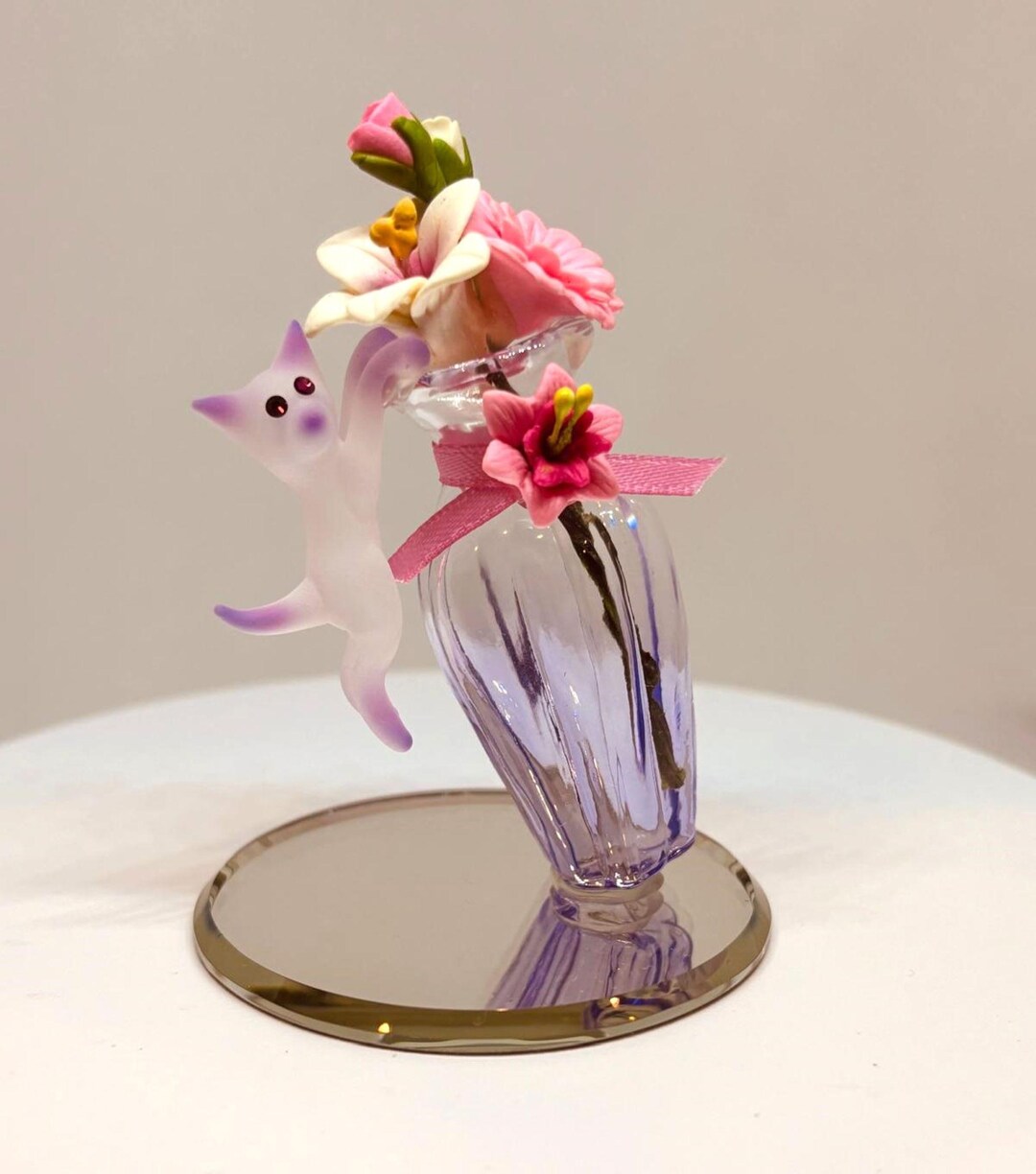 Handcrafted Glass Cat Figurine With Vase and Flowers | Crystal Accented ...