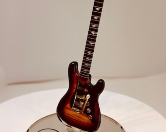 Vintage Tobacco Glass Guitar Figurine | Handcrafted Crystal Accent Music Collectible