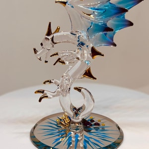Juweelbewaarder drakenbeeldje | Fantasie helder edelsteen displaydecor