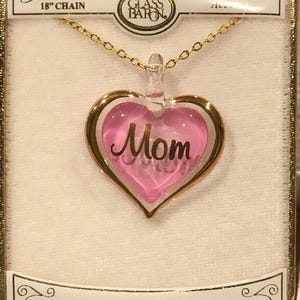 Collar de corazón rosa, colgante de corazón, collar de corazón minimalista, regalo del día de la madre, regalo para mamá