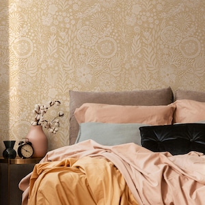 Vintage Bohemian Beige Floral Wallpaper - C434