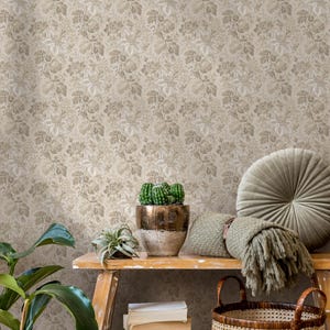 Damastbehang met een vintage botanisch motief in beige en taupe - E133 C