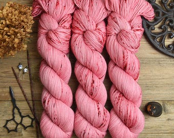 Dyed to order * Hand dyed fingering weight yarn, superwash merino wool, nylon, speckled yarn, 425m/100g, Classic Sock "Eperke"