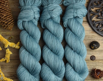 Dyed to order *** Hand dyed fingering weight yarn, superwash merino wool, nylon, 425m/100g, Classic Sock "Without Them"