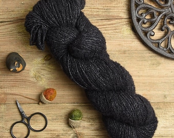 Dyed to order * Hand dyed fingering weight yarn, superwash merino wool, semi-solid color yarn, 450m/100g, Boucle "Raven Queen"